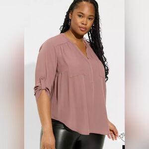 60. Torrid Harper Rose Taupe 3/4 Sleeve Pullover Blouse 4X 26